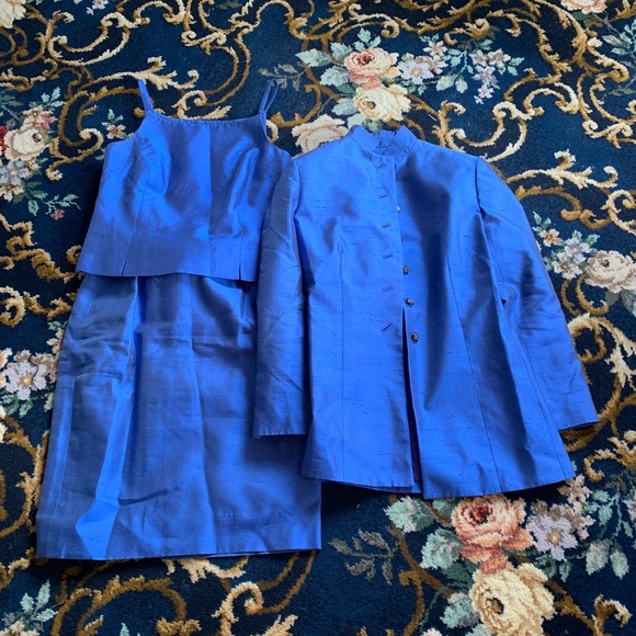 Vintage Carlisle all silk 3 piece suit. Excellent condition- was over 400 - Picture 1 of 3
